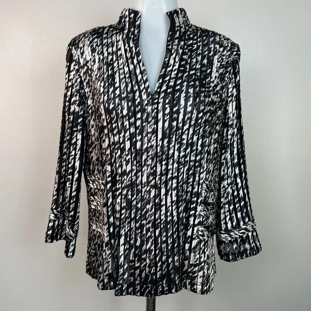 Chico's Jacket 1 Medium Gray Black Shutter Pleated Zip-Front 3/4 Sleeve